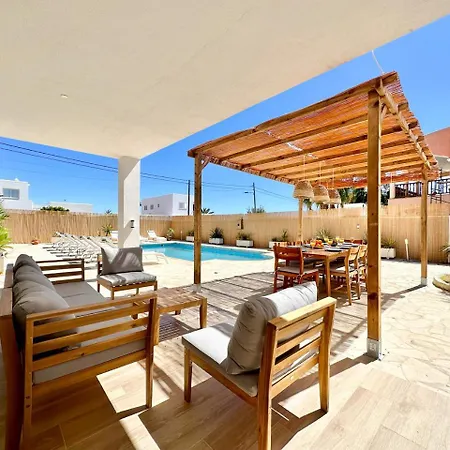 Villa In Playa Den Bossa, 5 Min Supermarketbbq Sant Jordi de ses Salines