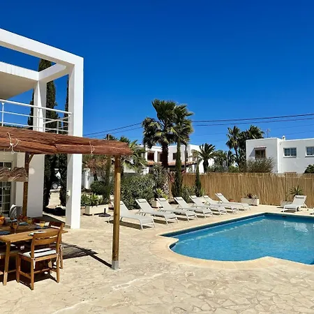 In Playa Den Bossa, 5 Min Supermarketbbq